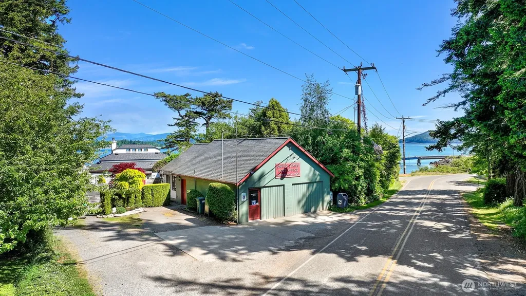 2093 Granger Way Lummi Island WA 98262