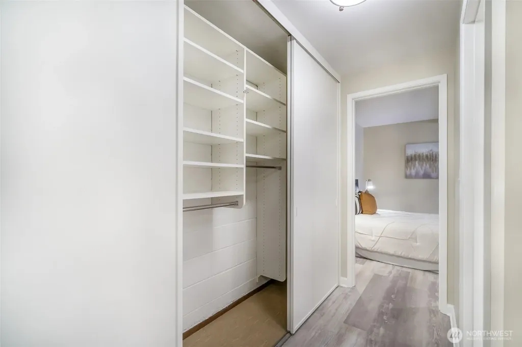 75 E Lynn Street Seattle WA 98102