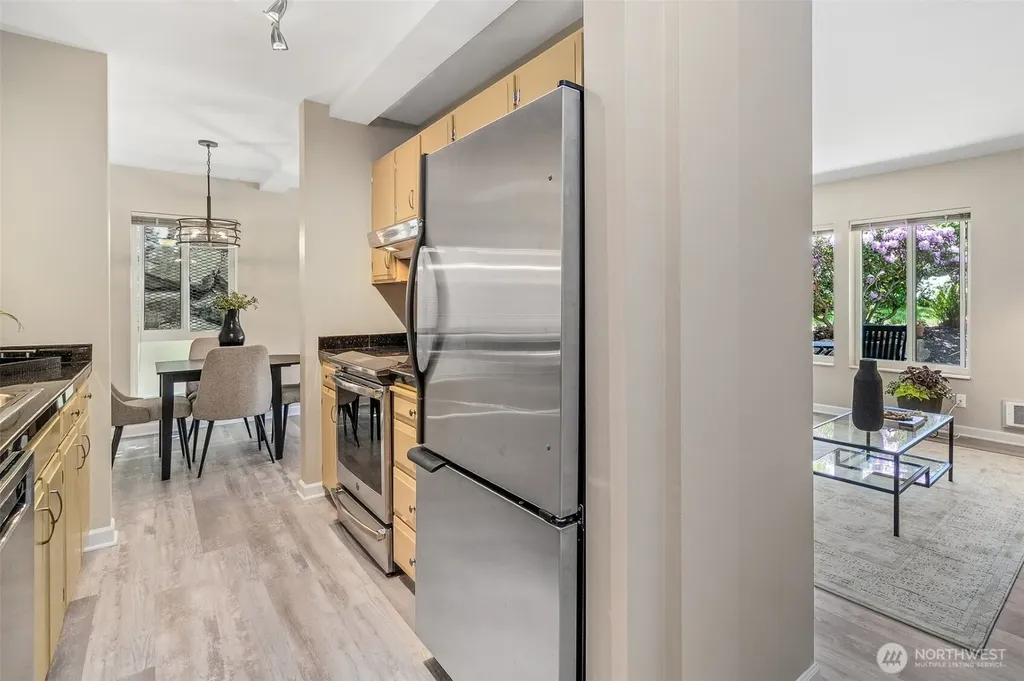 75 E Lynn Street Seattle WA 98102