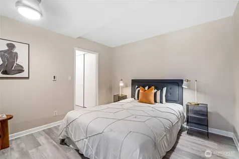75 E Lynn Street Seattle WA 98102