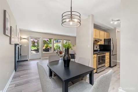 75 E Lynn Street Seattle WA 98102