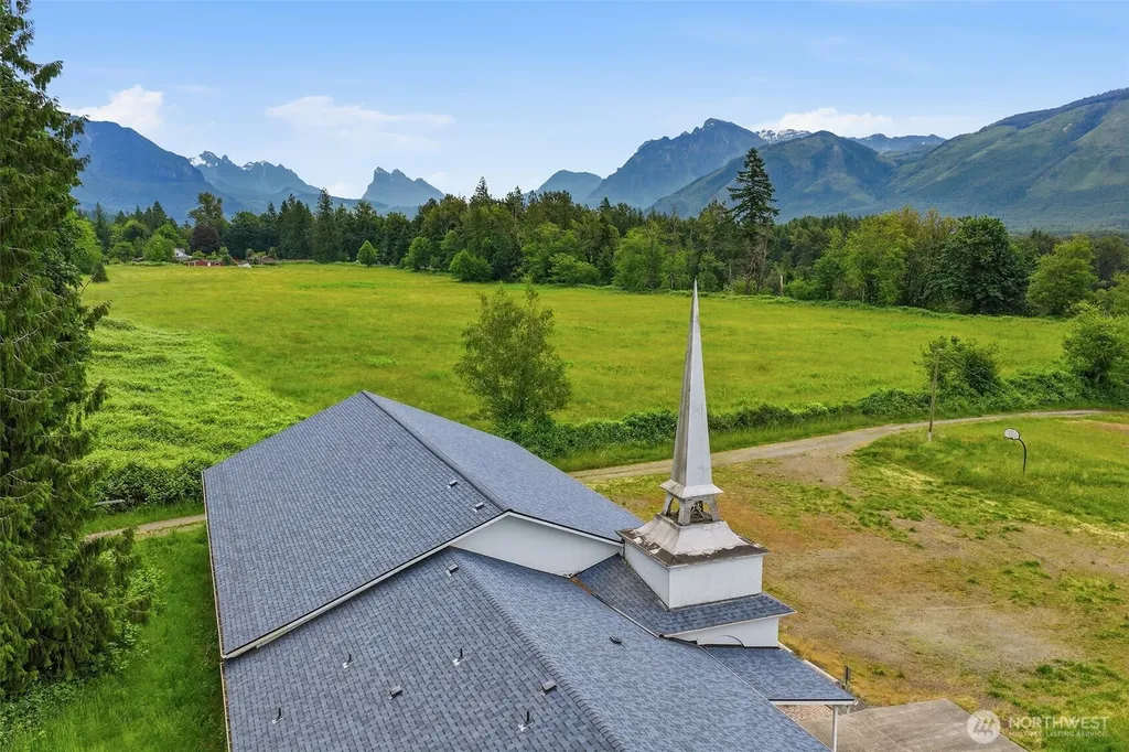 13625 367th Avenue SE Sultan WA 98294