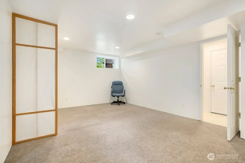 5301 164th Avenue SE Bellevue WA 98006