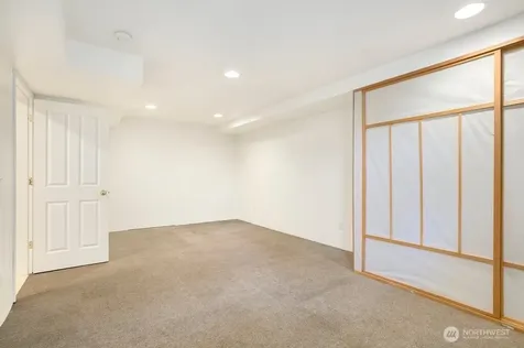 5301 164th Avenue SE Bellevue WA 98006