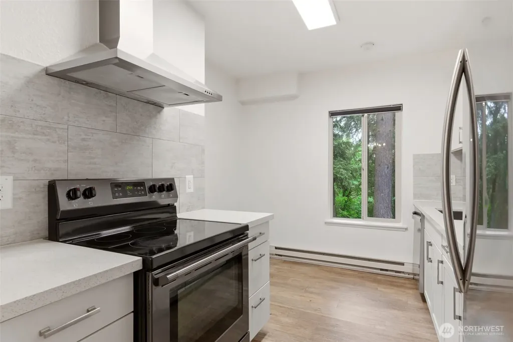 8611 Zircon Drive SW Lakewood WA 98498