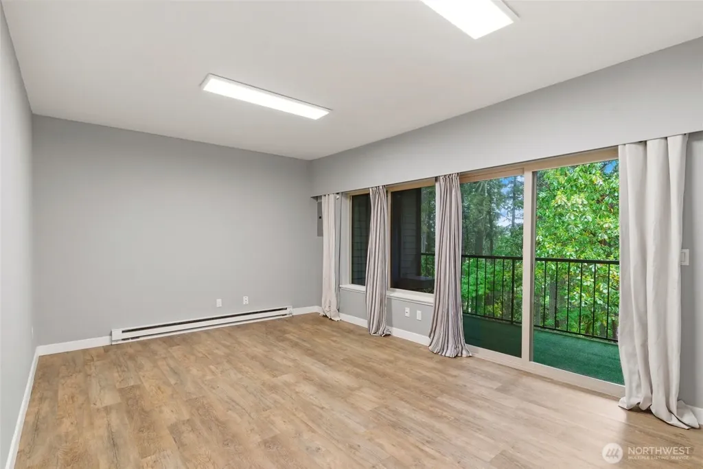 8611 Zircon Drive SW Lakewood WA 98498