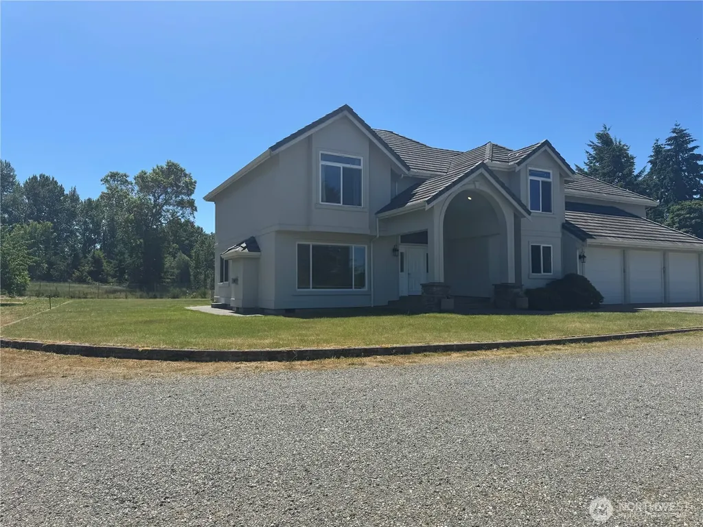 13616 122nd Avenue E Puyallup WA 98374