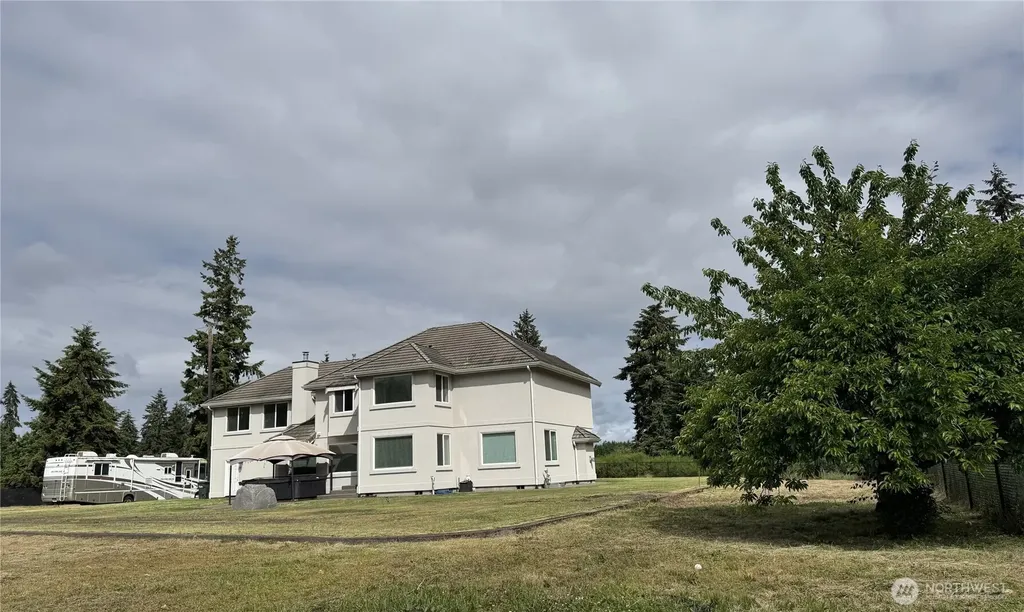 13616 122nd Avenue E Puyallup WA 98374