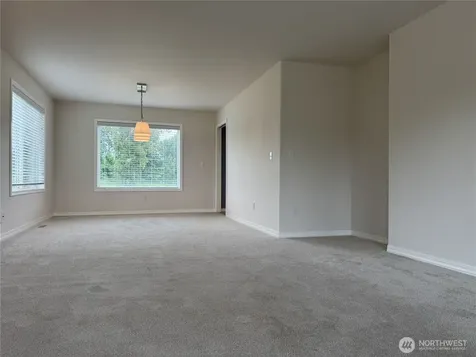 13616 122nd Avenue E Puyallup WA 98374