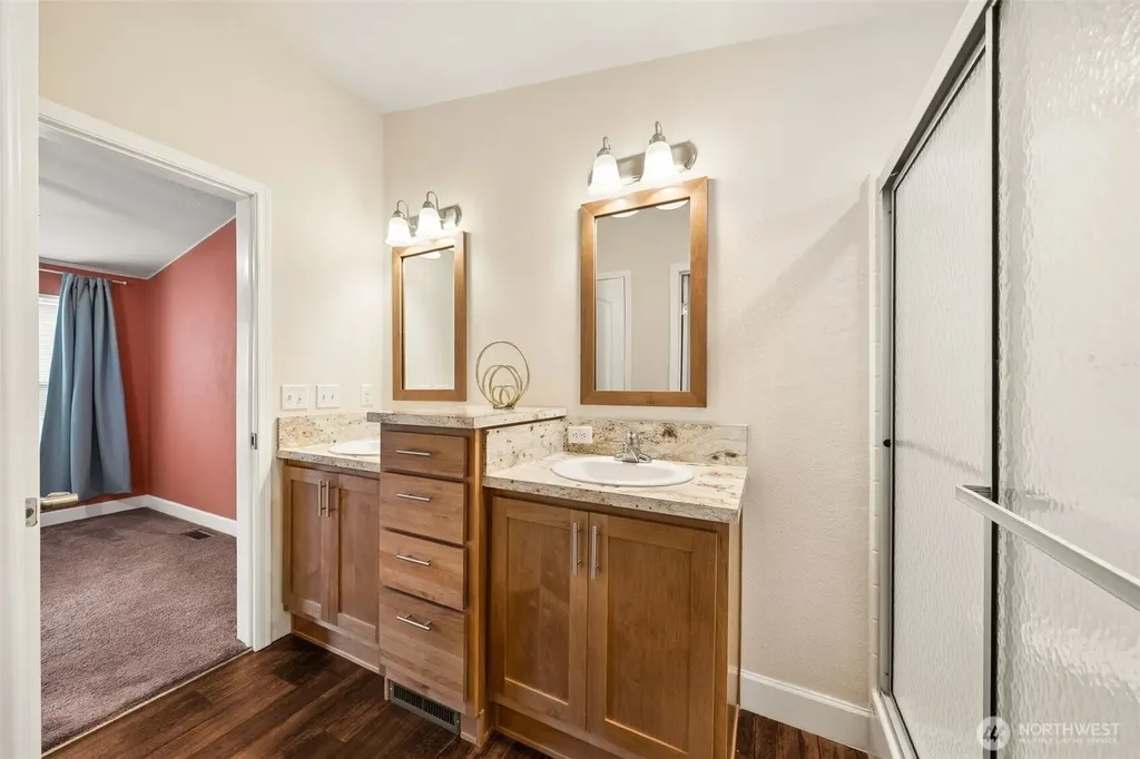 1226 Maple Drive Enumclaw WA 98022