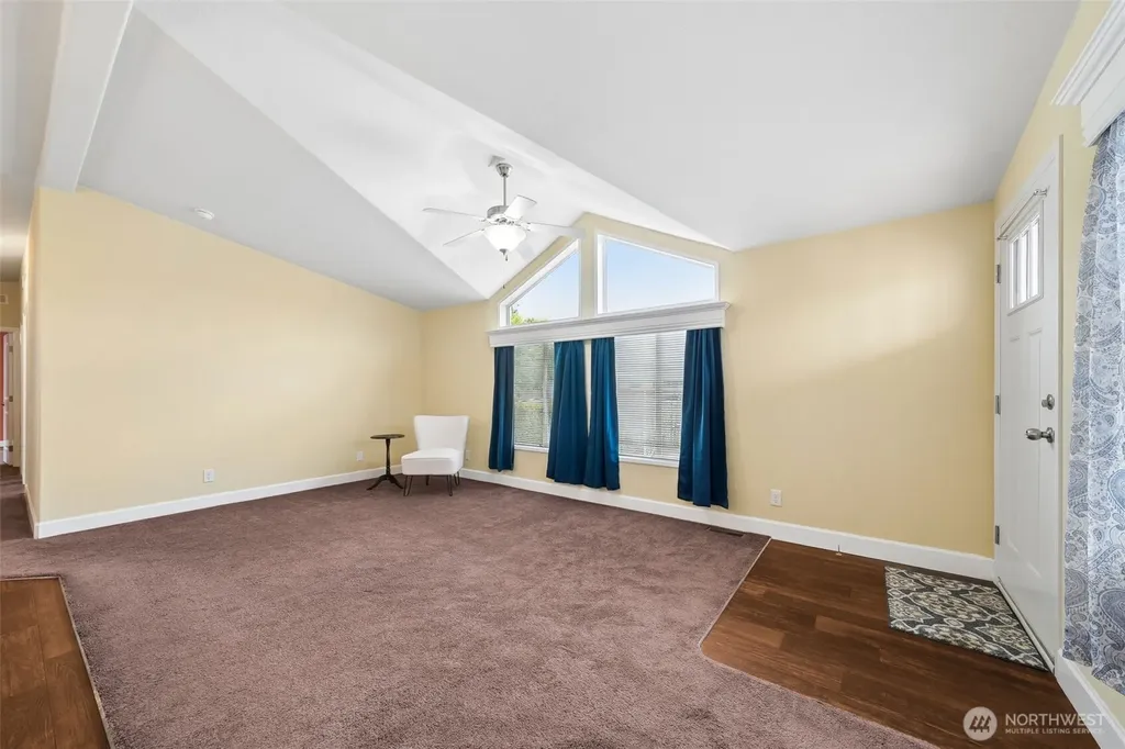 1226 Maple Drive Enumclaw WA 98022