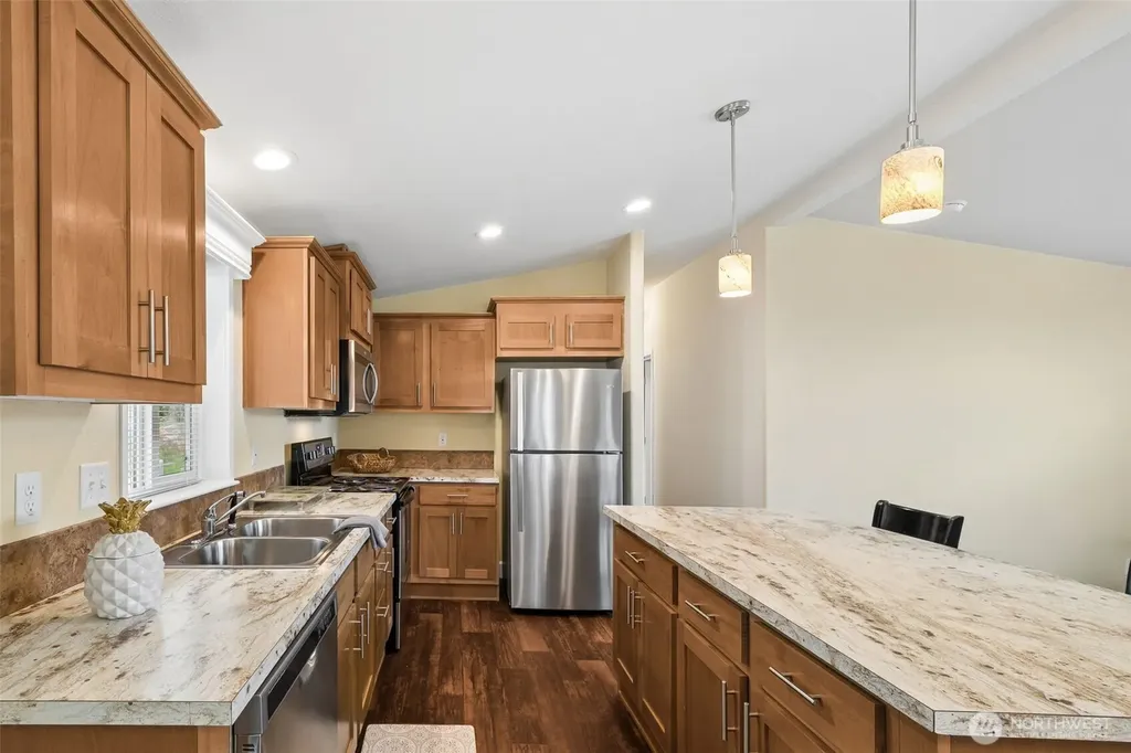 1226 Maple Drive Enumclaw WA 98022