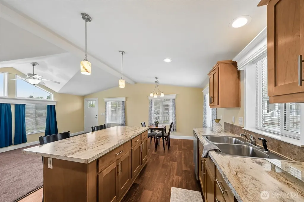1226 Maple Drive Enumclaw WA 98022