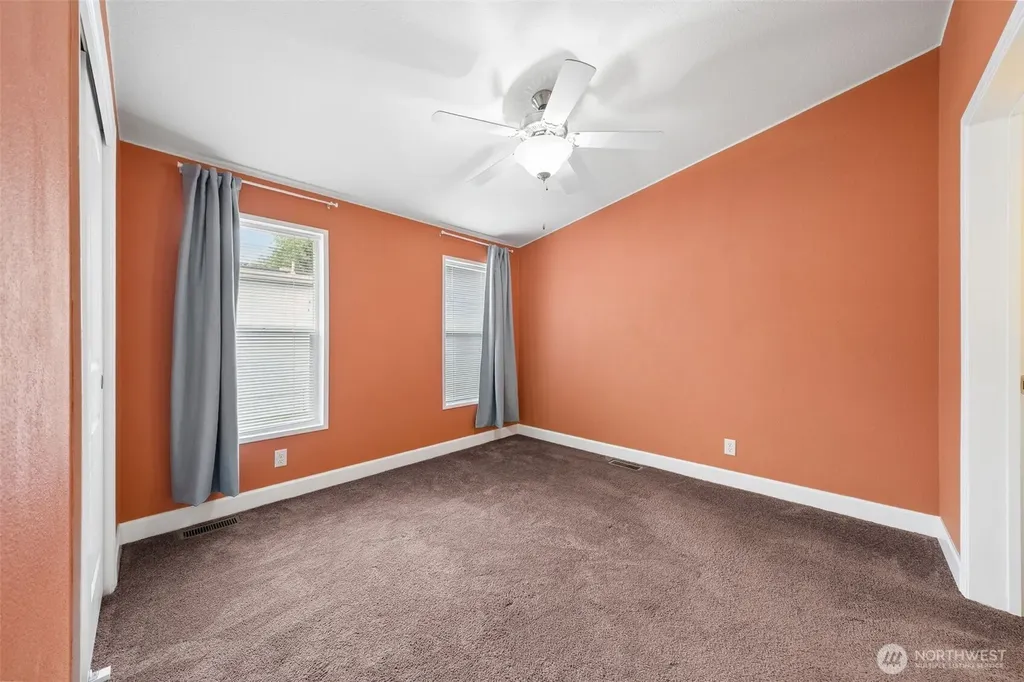1226 Maple Drive Enumclaw WA 98022