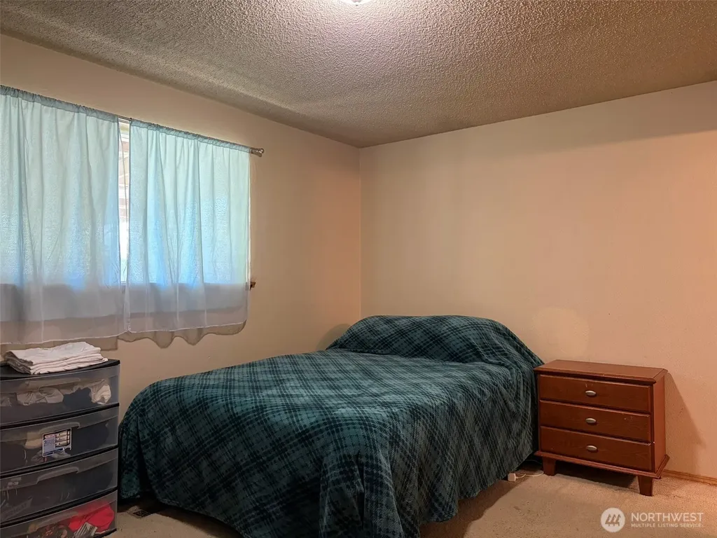 1008 S 80th Street Tacoma WA 98408