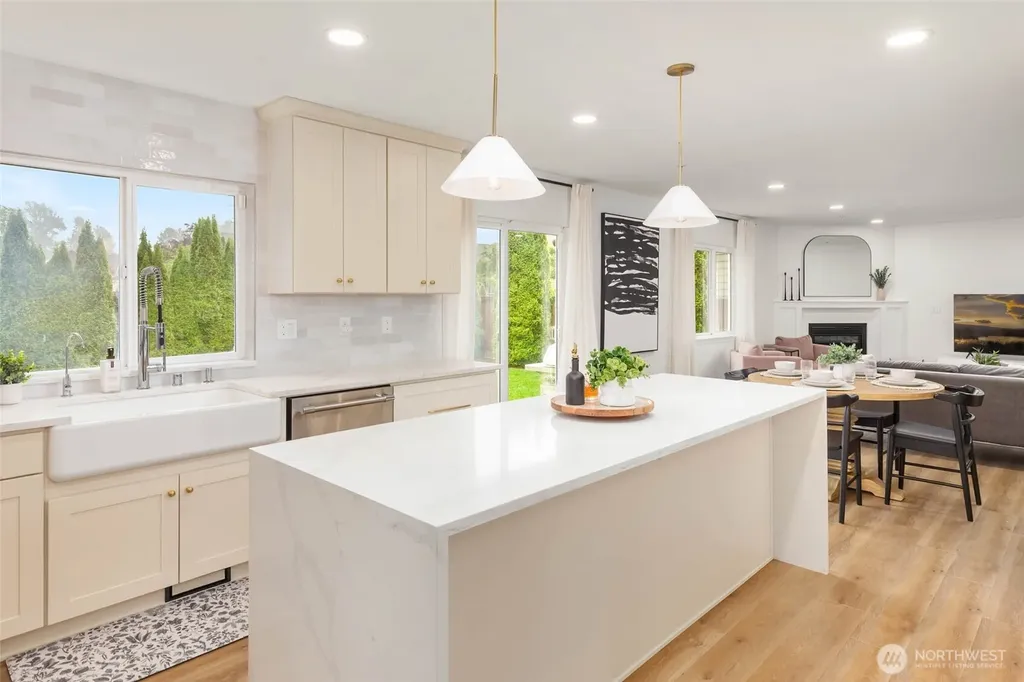 5231 NE 11th Court Renton WA 98059