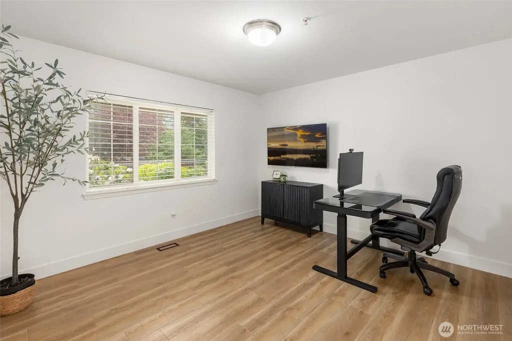 5231 NE 11th Court Renton WA 98059