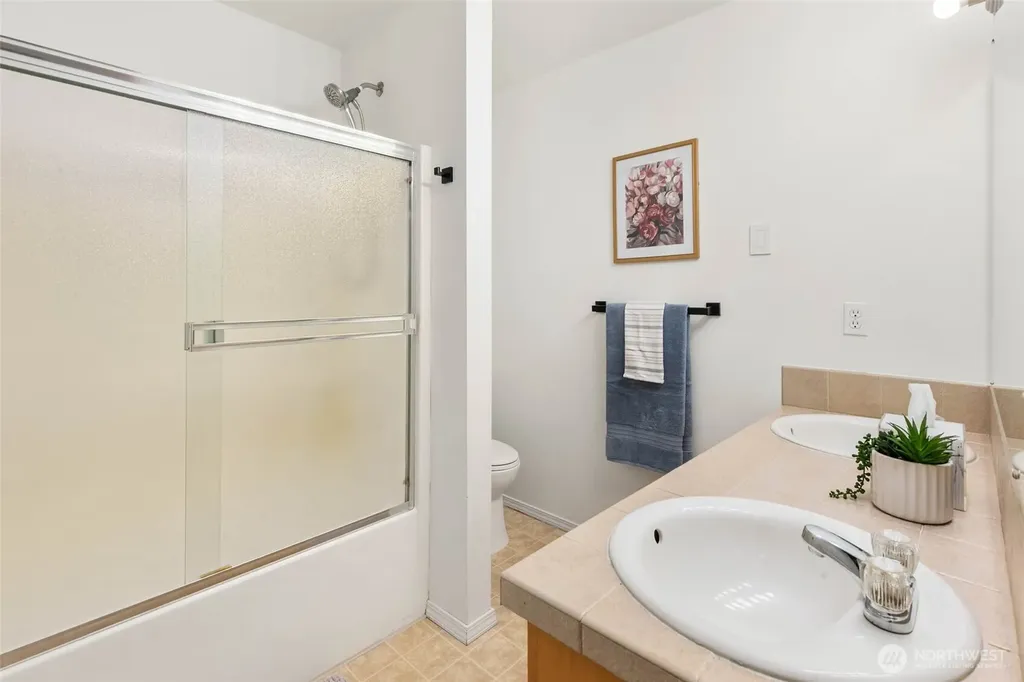 5231 NE 11th Court Renton WA 98059