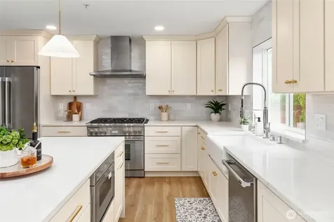 5231 NE 11th Court Renton WA 98059
