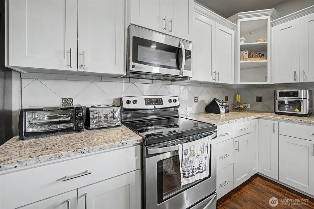 502 Carrier Avenue SW Orting WA 98360