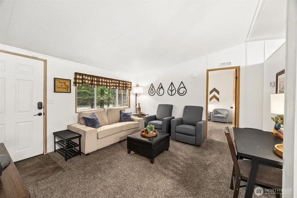 10 N Duckabush Drive W Hoodsport WA 98548