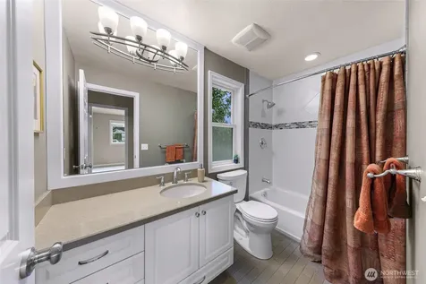24520 SE 46th Street Sammamish WA 98029