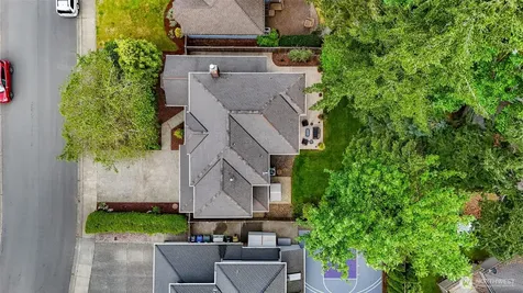 24520 SE 46th Street Sammamish WA 98029