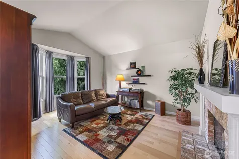 24520 SE 46th Street Sammamish WA 98029