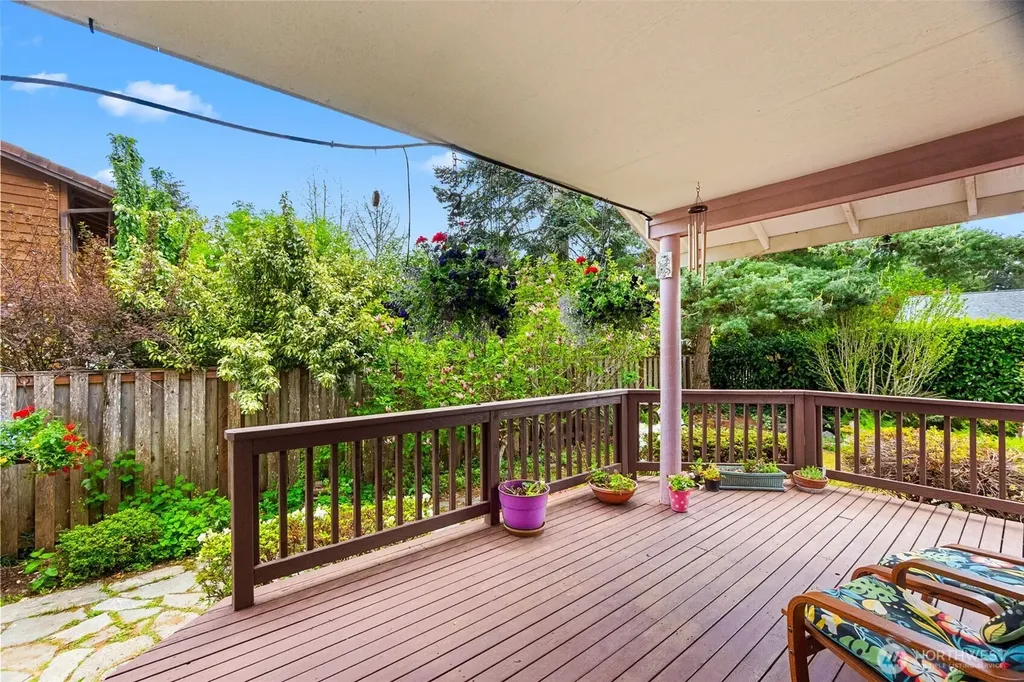2716 Walnut Loop NW Olympia WA 98502