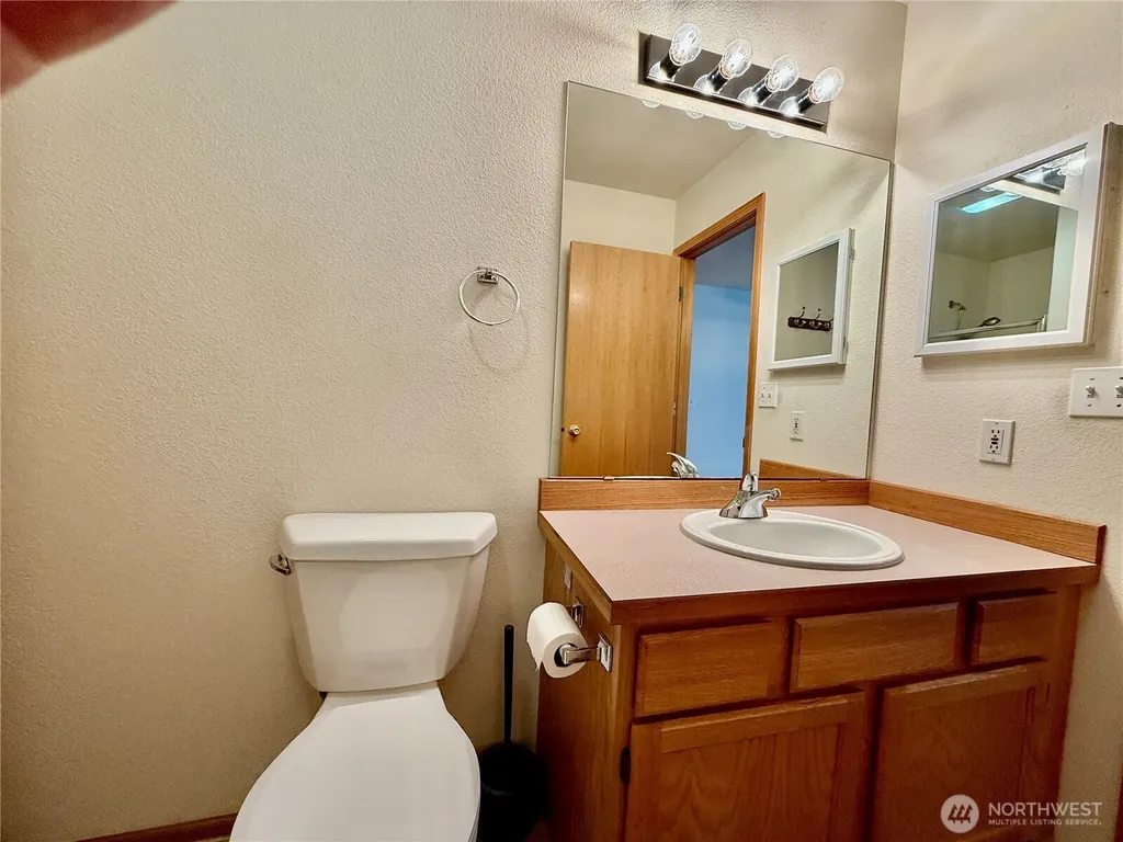 1162 Fidalgo Drive Burlington WA 98233