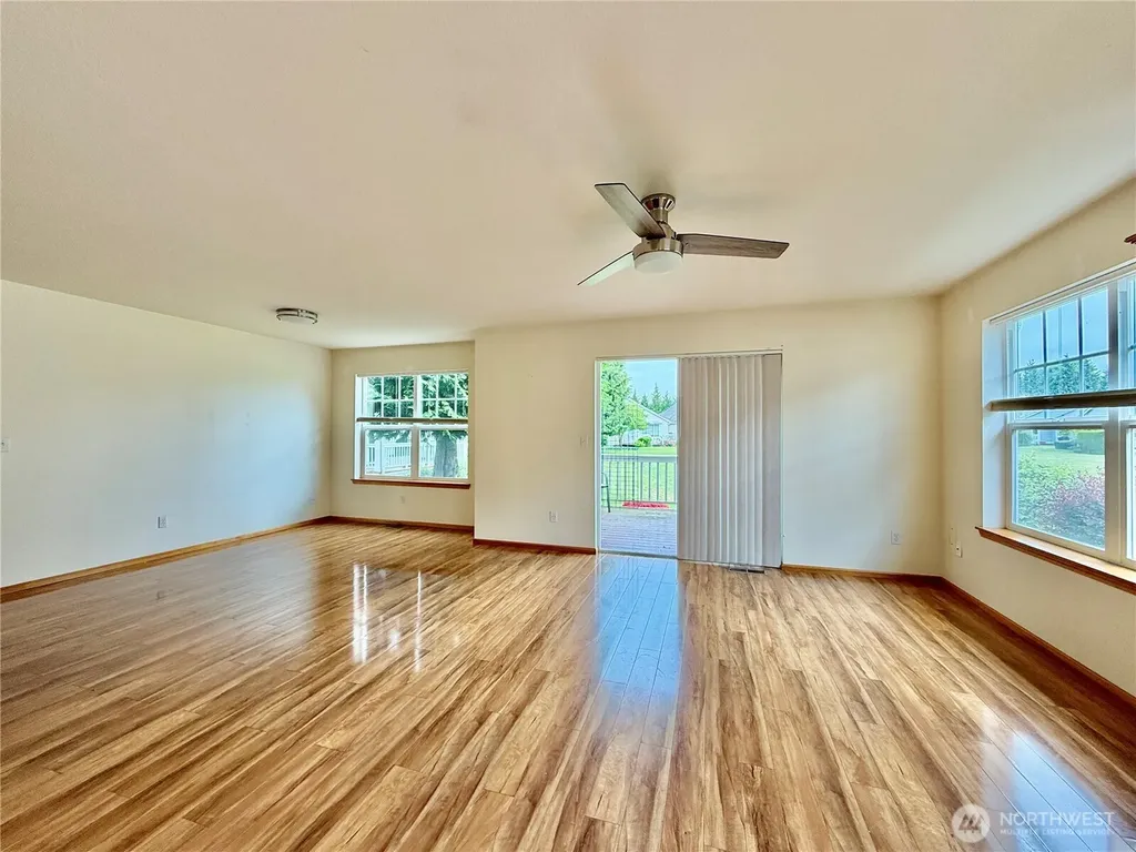 1162 Fidalgo Drive Burlington WA 98233