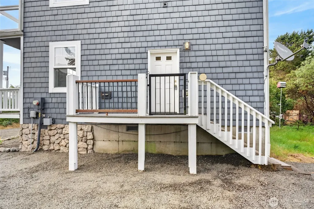 126 Sand Dune Avenue NW Ocean Shores WA 98569