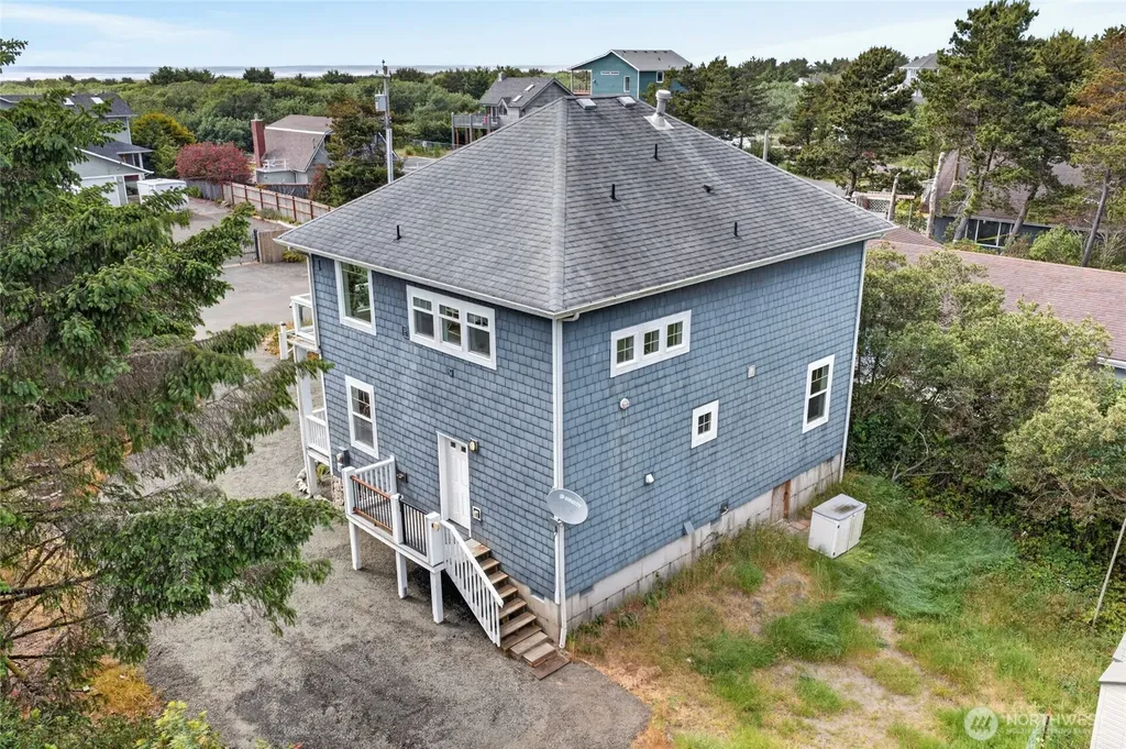 126 Sand Dune Avenue NW Ocean Shores WA 98569