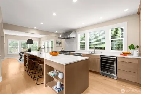 170 Lynn Street Seattle WA 98109