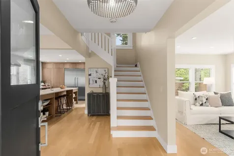 170 Lynn Street Seattle WA 98109