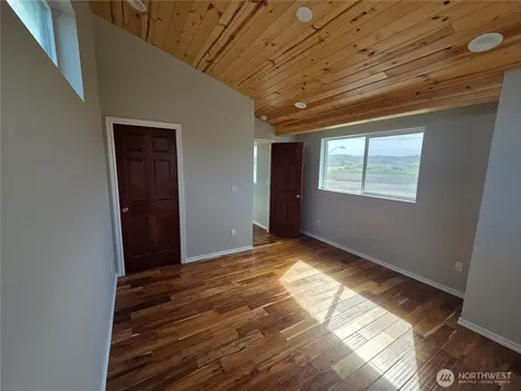 2629 W Beach Road Oak Harbor WA 98277
