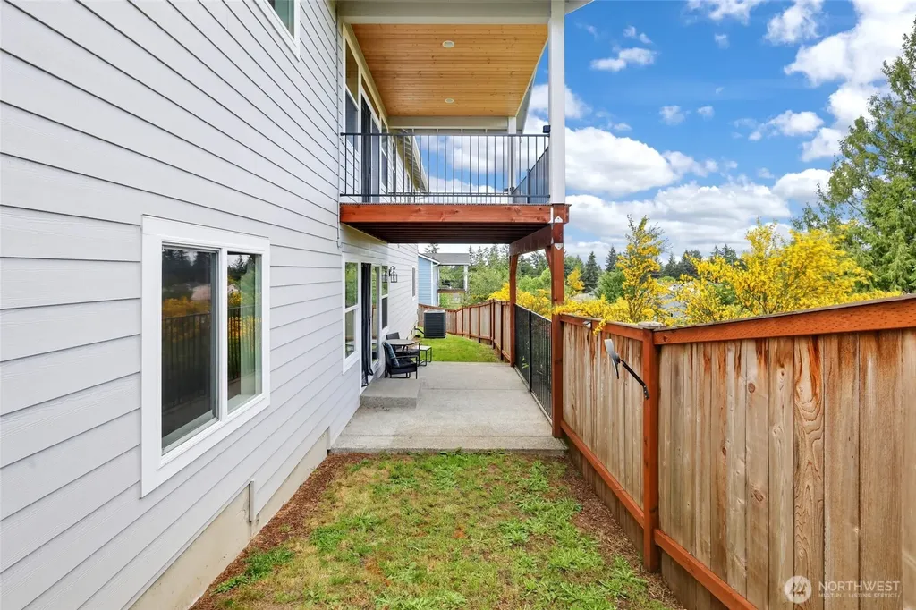 10612 Palisades Street SE Yelm WA 98597