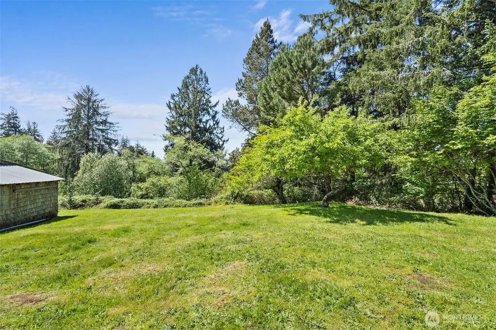 1824 Gerber Street Raymond WA 98577