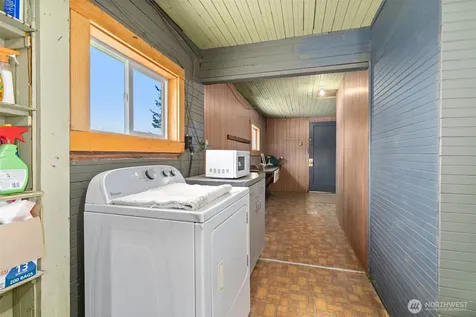 1824 Gerber Street Raymond WA 98577