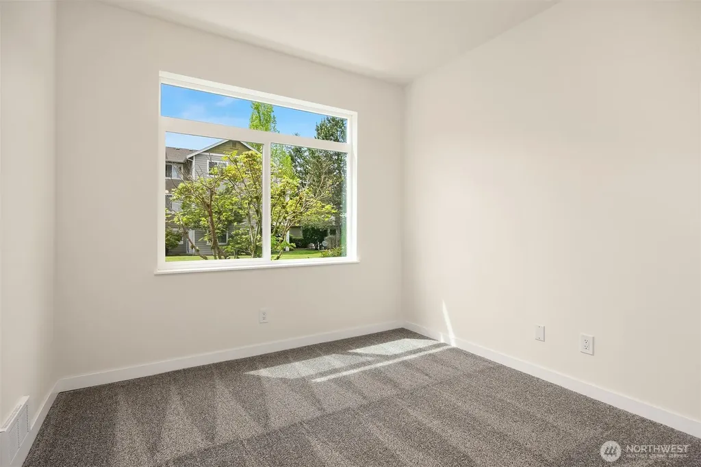 515 241st Lane SE Sammamish WA 98074