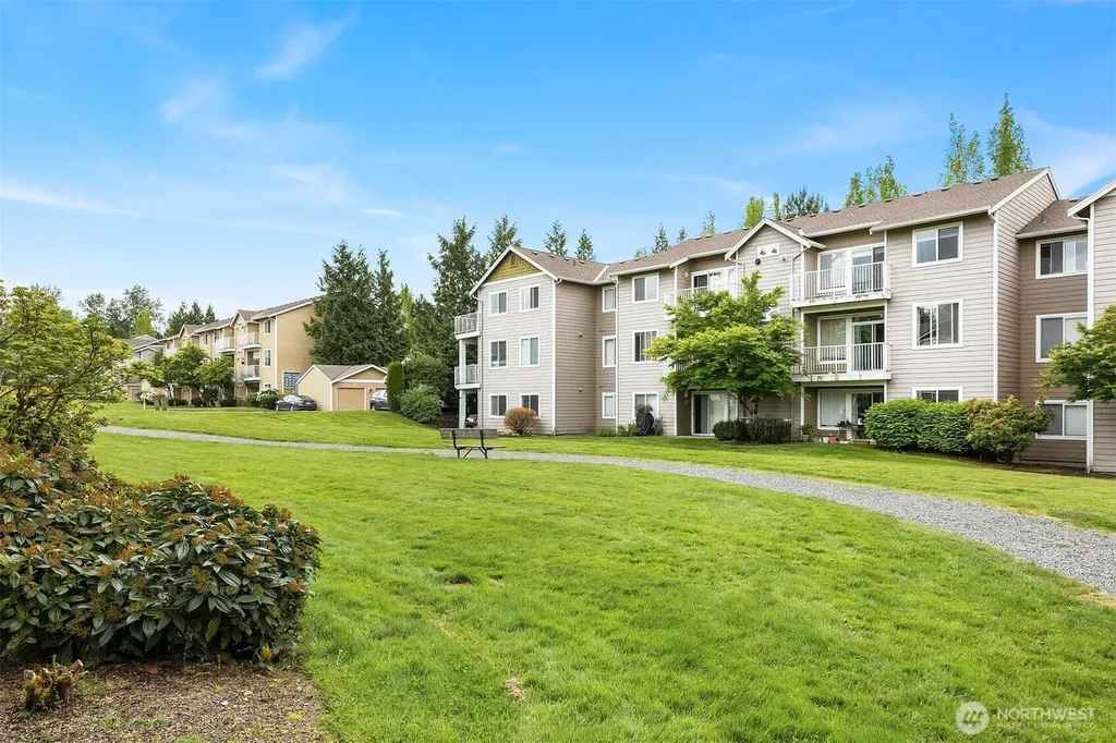 515 241st Lane SE Sammamish WA 98074