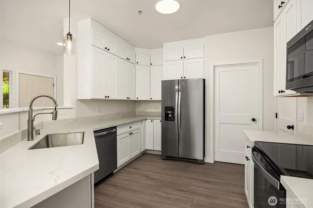 515 241st Lane SE Sammamish WA 98074