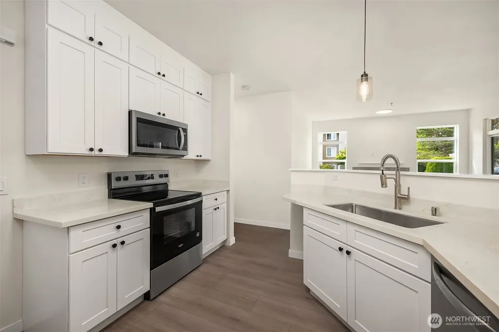 515 241st Lane SE Sammamish WA 98074