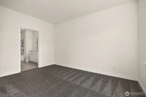 515 241st Lane SE Sammamish WA 98074