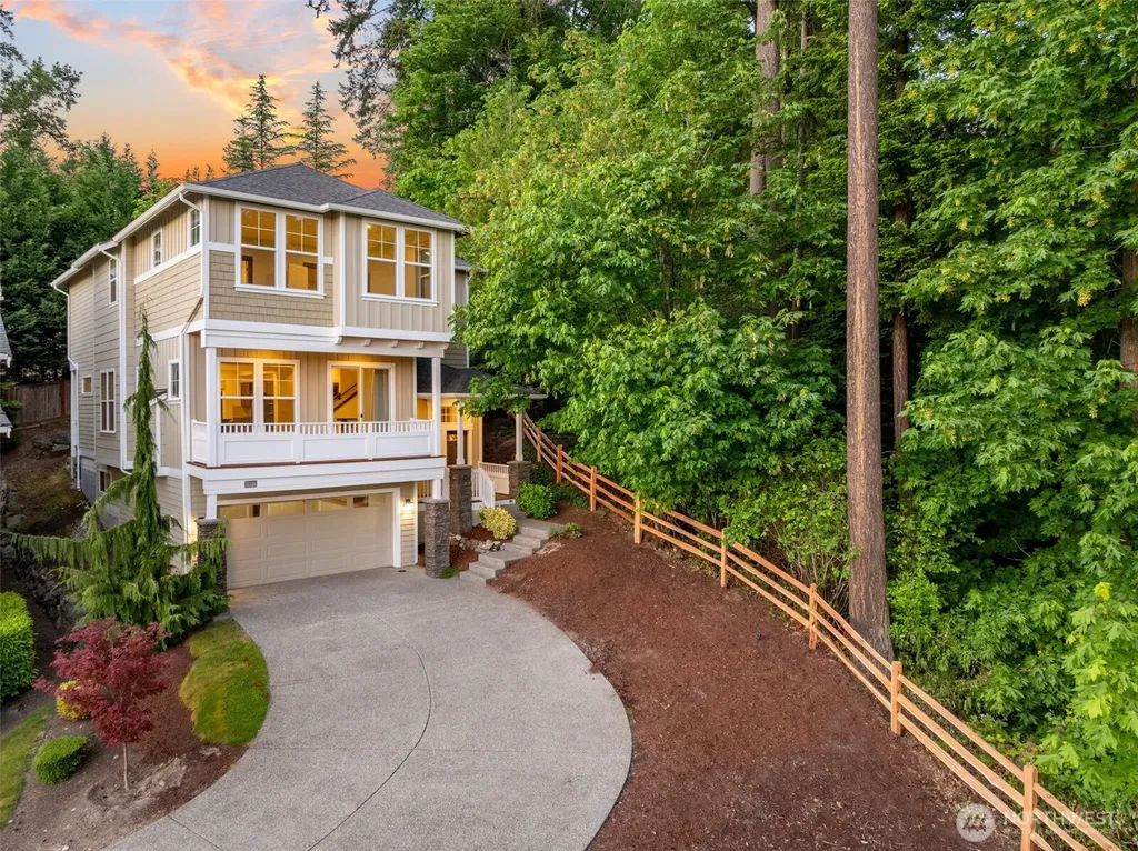 16990 NE 84th Court Redmond WA 98052