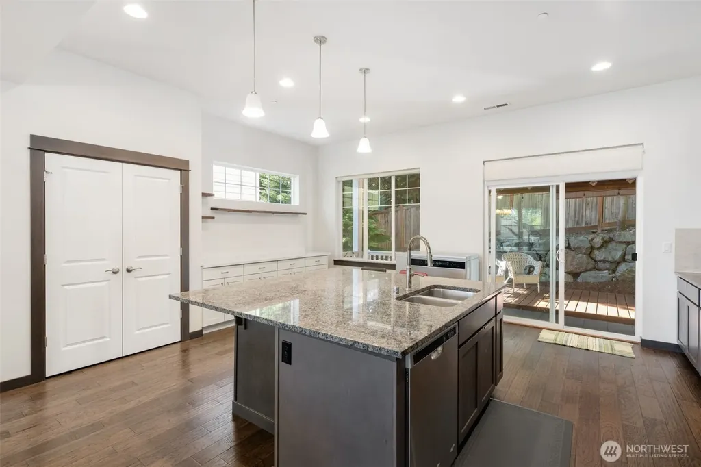 16990 NE 84th Court Redmond WA 98052