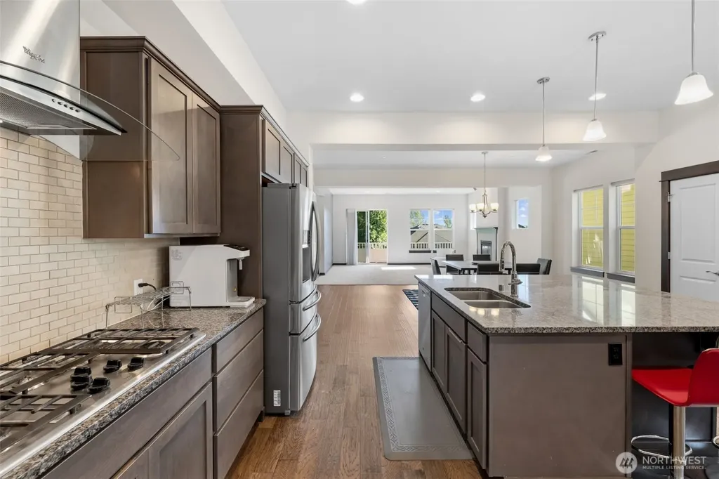 16990 NE 84th Court Redmond WA 98052