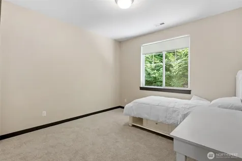 16990 NE 84th Court Redmond WA 98052