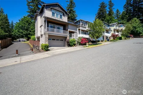 16990 NE 84th Court Redmond WA 98052