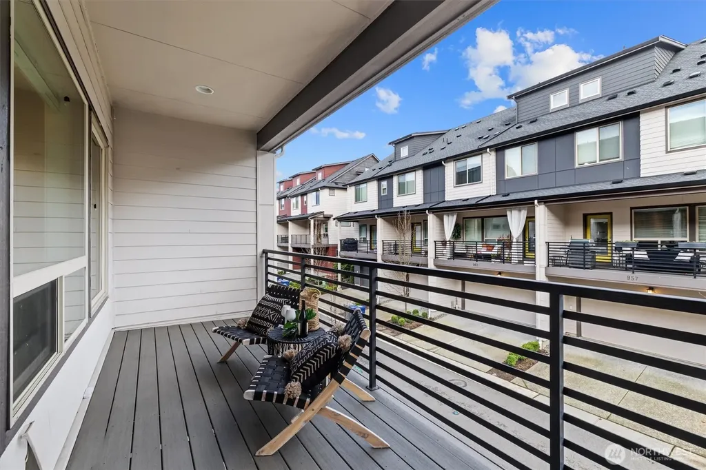 964 7th Avenue NE Issaquah WA 98029